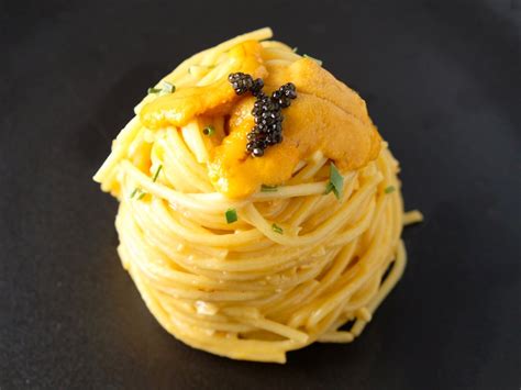 spaghetti-ai-ricci-di-mare-mark-hella-cooks image