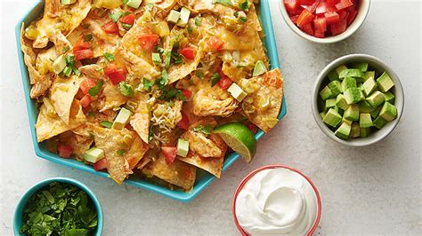 microwave-chicken-nachos-mexican-recipes-old-el-paso image