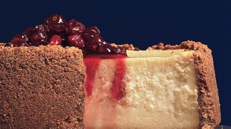 maple-cheesecake-with-maple-cranberry-compote image