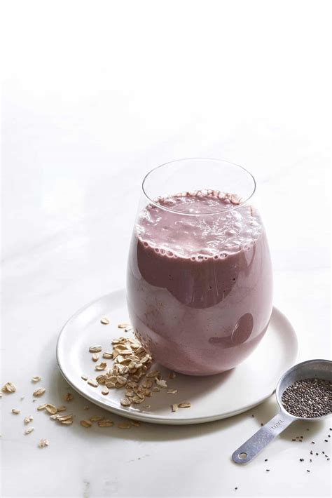 a-cherry-smoothie-that-tastes-like-cherry-pie-the image
