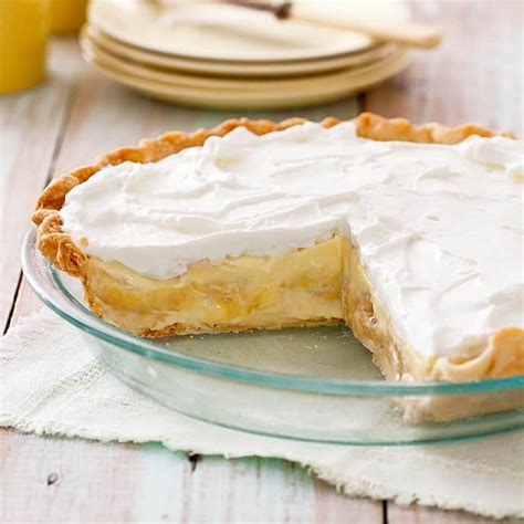 banana-cream-pie-cooks-country image