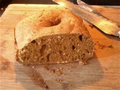oatmeal-and-molasses-quick-bread-bread-machine image