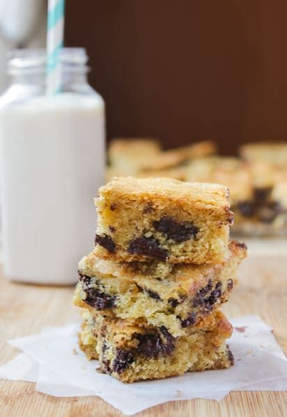 ghirardelli-chocolate-chip-cookie-bars-jessica-in-the image