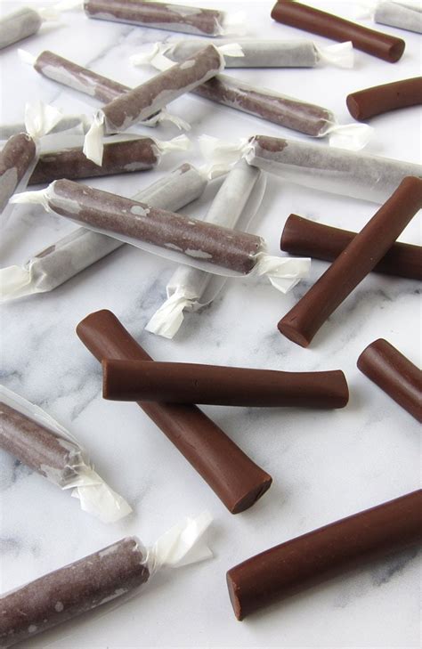 easy-homemade-tootsie-rolls-hungry-happenings image
