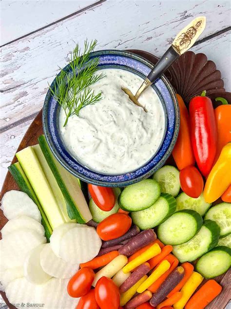 creamy-greek-yogurt-dill-dip-without-mayo-flavour image