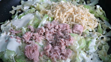 low-carb-tuna-noodle-casserole-cheesy-keto-cabbage image