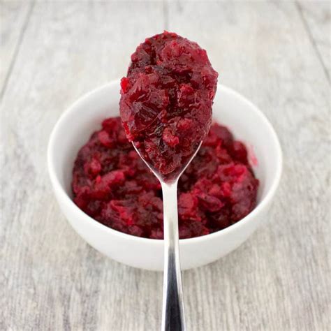 sugar-free-cranberry-sauce-vegannie image
