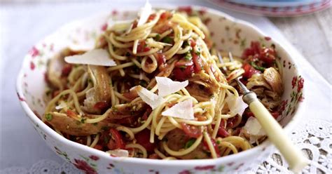 10-best-chicken-spaghetti-tomato-sauce image