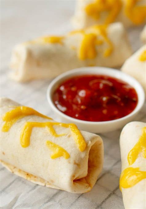 cheesy-taco-pockets-recipe-100krecipes image