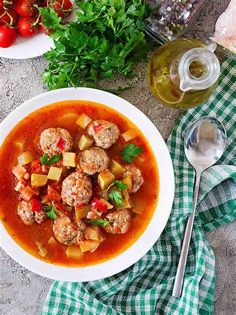 tomato-and-meatball-soup-the-healthy-gut image