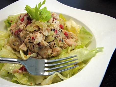 tuna-and-iceberg-salad-recipe-uncle-jerrys-kitchen image