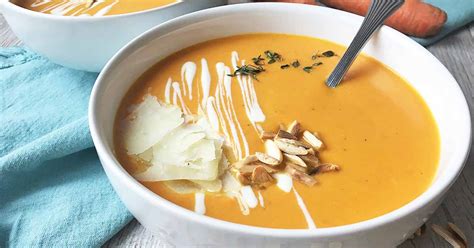 the-best-recipe-for-velvety-pureed-carrot-soup-foodal image