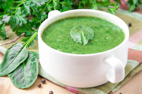 simple-low-carb-spinach-soup-stay-at-home-mum image