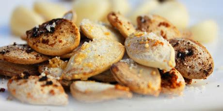 best-garlic-parmesan-pumpkin-seeds-recipes-food image