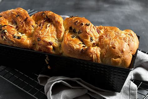 loaded-baked-potato-bread-seasons-and-suppers image