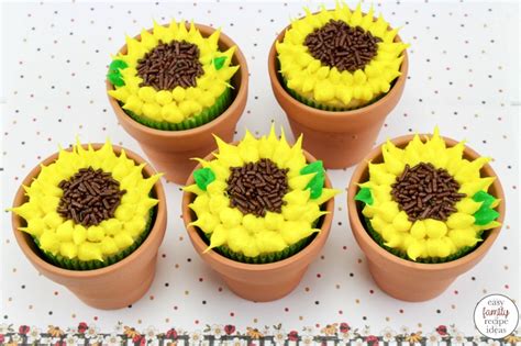 sunflower-cupcakes-easy-cupcakes-for-a-summer-party image