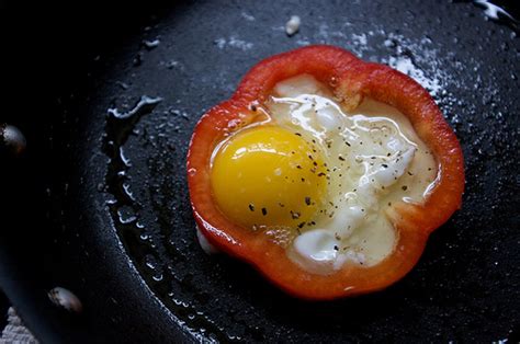 this-mouthwatering-bell-pepper-egg-recipe-is-perfect image