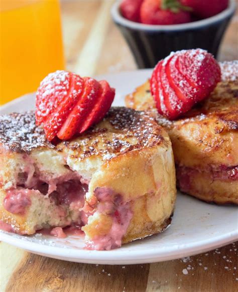 strawberries-cream-stuffed-french-toast-sweet-tea image