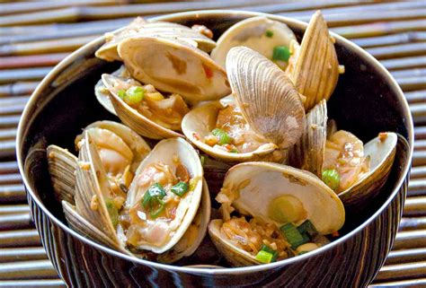 stir-fried-clams-leites-culinaria image