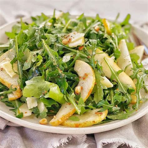rocket-and-pear-salad-with-parmesan image