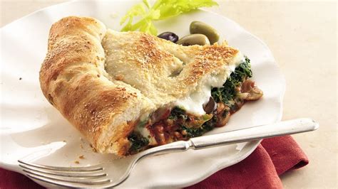 spinach-pizza-pie-recipe-pillsburycom image