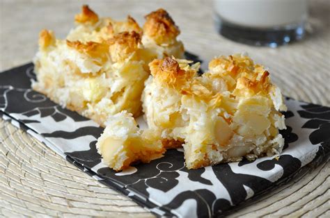 cocoamia-nut-white-chocolate-bars-more-sweets image