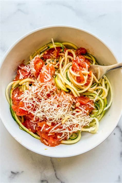 zucchini-spaghetti-zoodles-with-marinara-this-healthy image