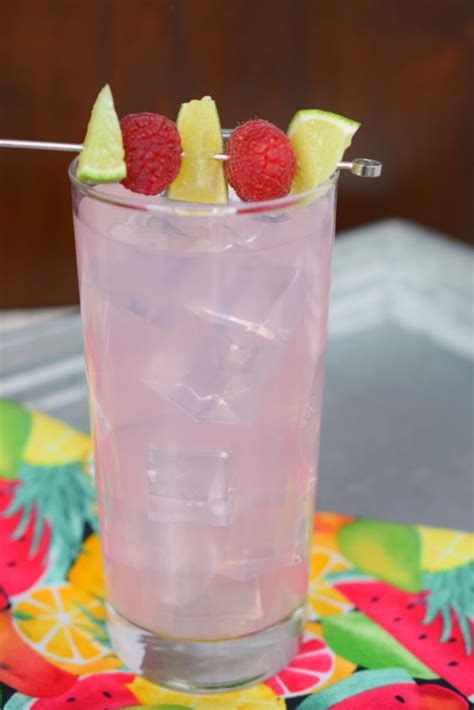 raspberry-lemonade-moscato-wine-spritzer-who image