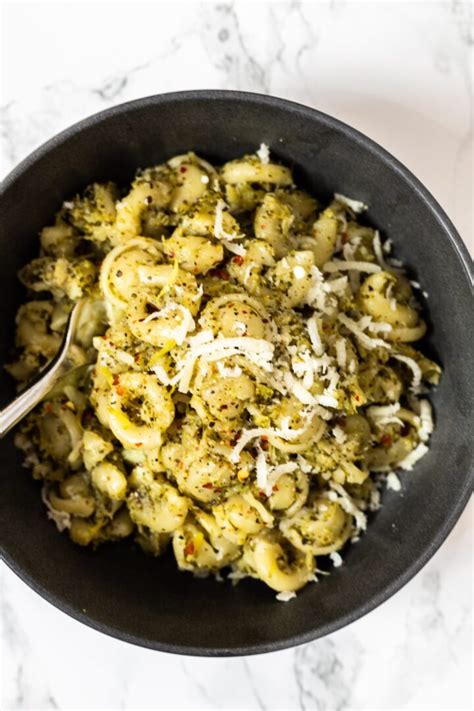 pasta-with-broccoli-sauce-love-good-stuff image