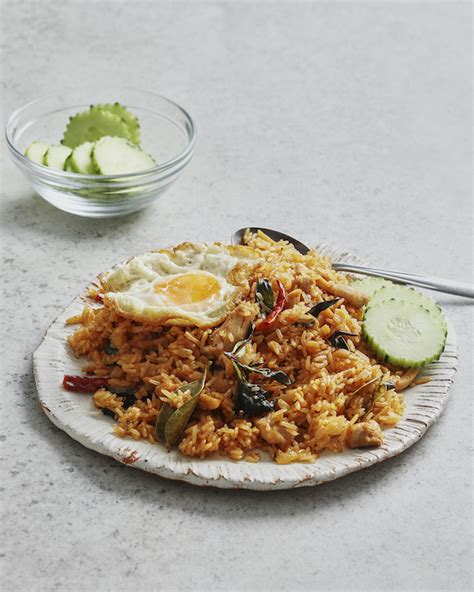 thai-red-curry-fried-rice-marions-kitchen image