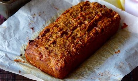 paleo-date-and-walnut-loaf-the-merrymaker-sisters image