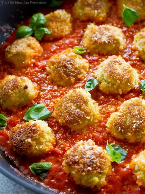 chicken-parmesan-meatballs-the-girl-who-ate image