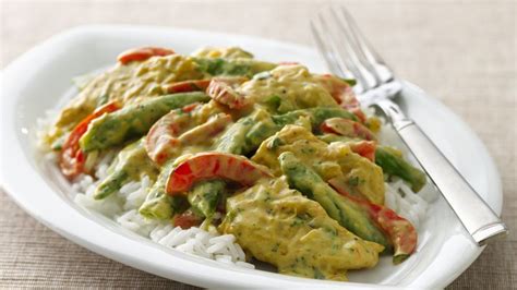 chicken-curry-with-sugar-snap-peas-recipe-pillsburycom image