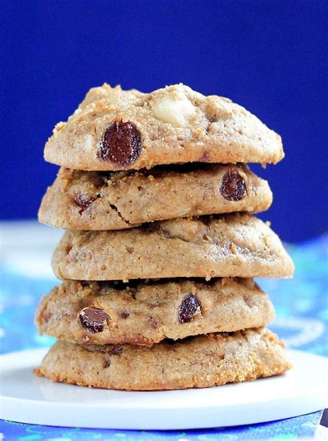 the-best-healthy-cookie-recipes-chocolate-covered image