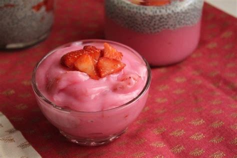 strawberry-custard-recipe-easy-dessert image