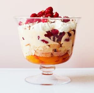 thomasina-miers-recipe-for-peach-and-raspberry-trifle image