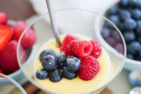 lemony-vanilla-pudding-with-summer-berries-key image