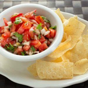 pico-de-gallo-fresh-salsa-with-tortilla-chips-the image