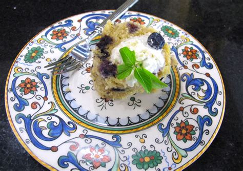 blueberry-coffee-cake-prettyfood image