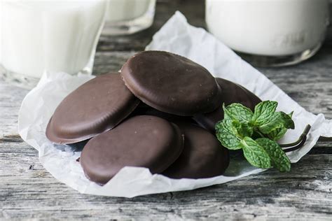 no-bake-vegan-thin-mint-cookies-the-view-from image
