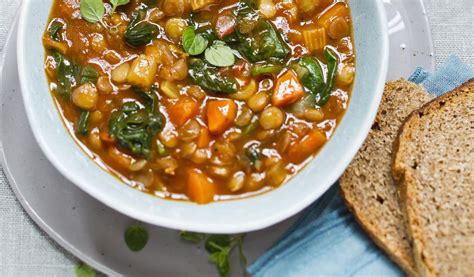 spicy-vegan-slow-cooker-tomato-lentil-stew-world image