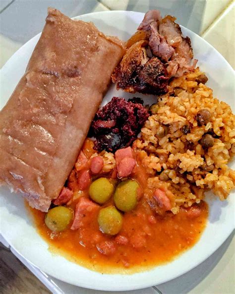 how-to-make-puerto-rican-pasteles-for-christmas image