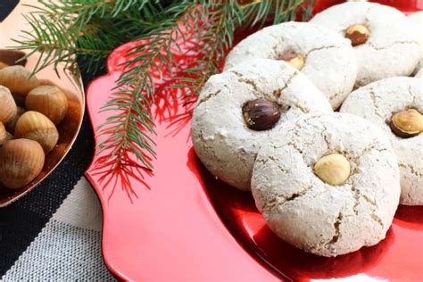 toasted-hazelnut-meringue-cookies-earth-food-and-fire image