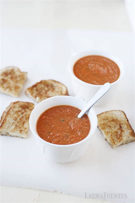 tomato-vegetable-soup-creamy-warm-filling-laura-fuentes image