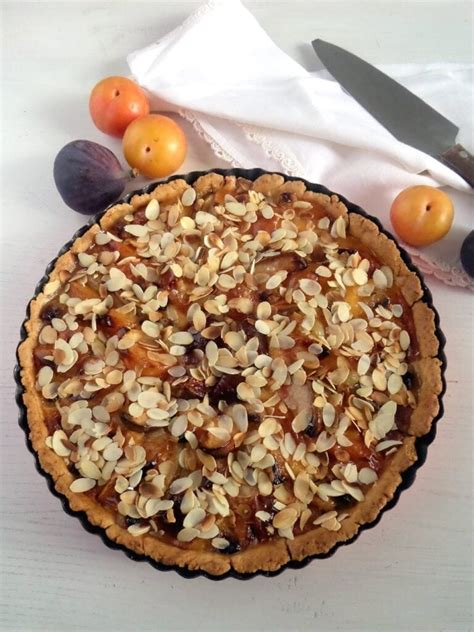 mixed-fruit-pie-with-autumn-fruit-where-is-my-spoon image