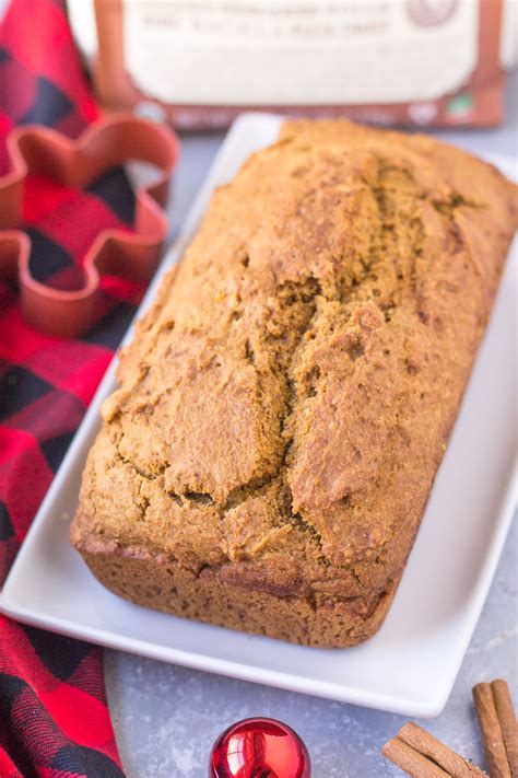 healthy-gingerbread-loaf-the-clean-eating-couple image