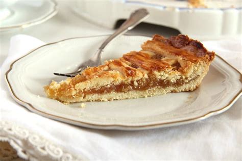 easy-treacle-tart-recipe-harry-potter-inspired-where-is image
