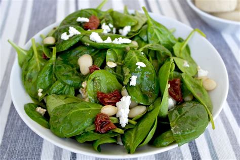 mediterranean-spinach-salad-with-feta-and-white-beans image
