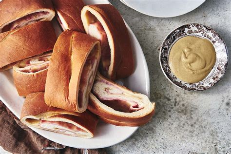 all-american-ham-and-cheese-roll-recipe-king image