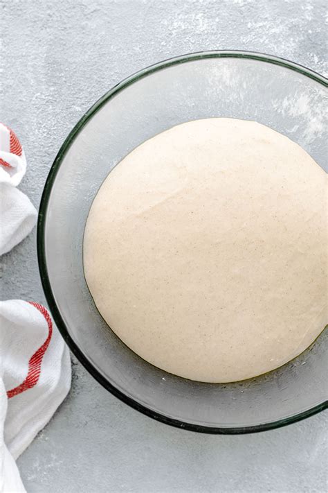 easy-homemade-cloverleaf-dinner-rolls-as image